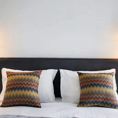 Lejlighed Pillow
